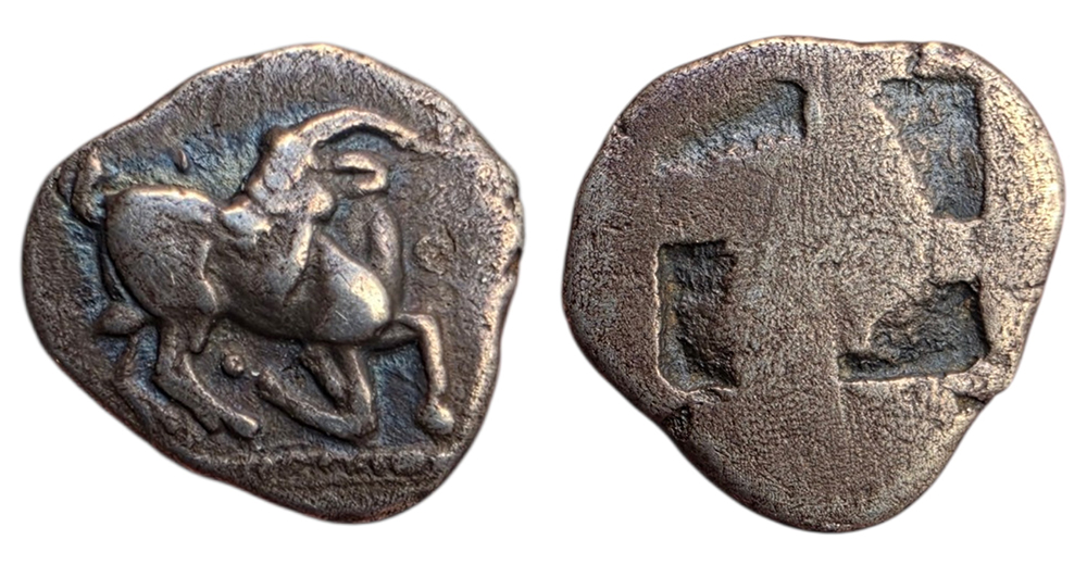 Diobole de Macédoine et Thrace en argent représentant une chèvre agenouillée et un carré incus.