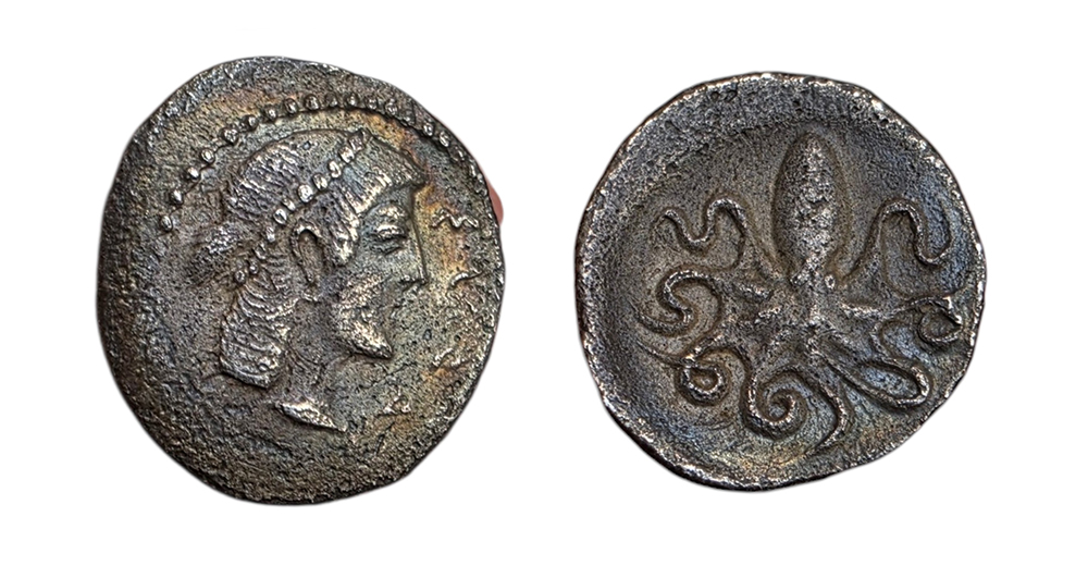 Litra de Syracuse en Sicile frappée en argent vers 460-450 avant J.-C., représentant Aréthuse et une pieuvre.